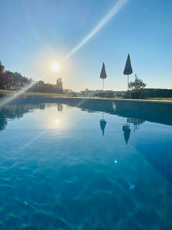 Domaine De Cazal - Gite 2 Pers Avec Piscine Au Coeur De 26 Hectares De Nature Preservee Saint-Cyprien  Ngoại thất bức ảnh
